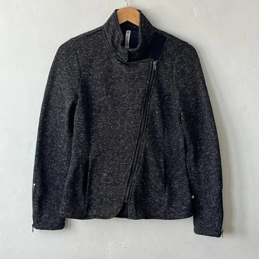 Fabletics Calypso Womens XS Heather Gray Fleece Jacket Assymetrical Zip